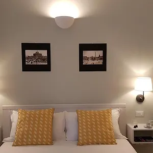 Nocleg ze śniadaniem Roman Suite Guest House, Rzym
